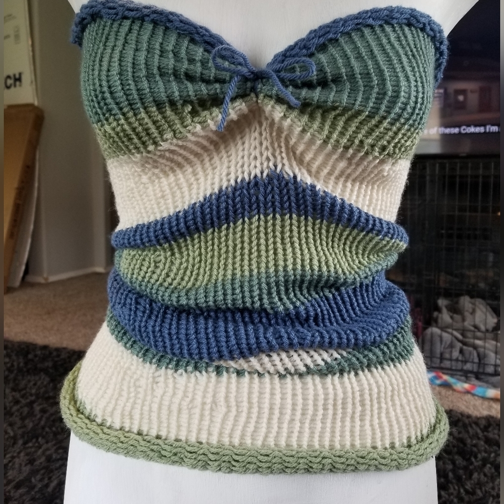 Multicolored knitted tube top
